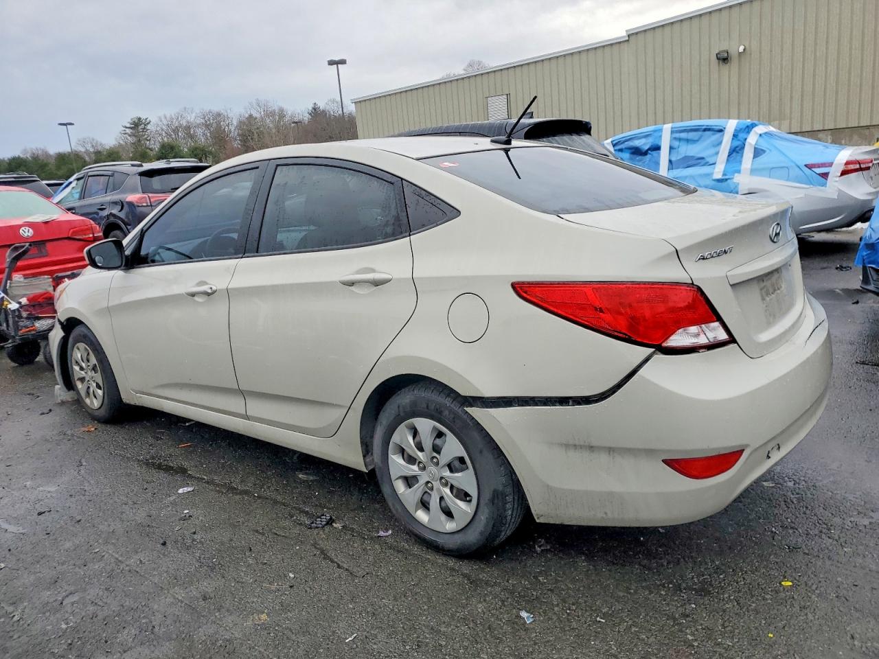 2016 HYUNDAI ACCENT SE photo 2
