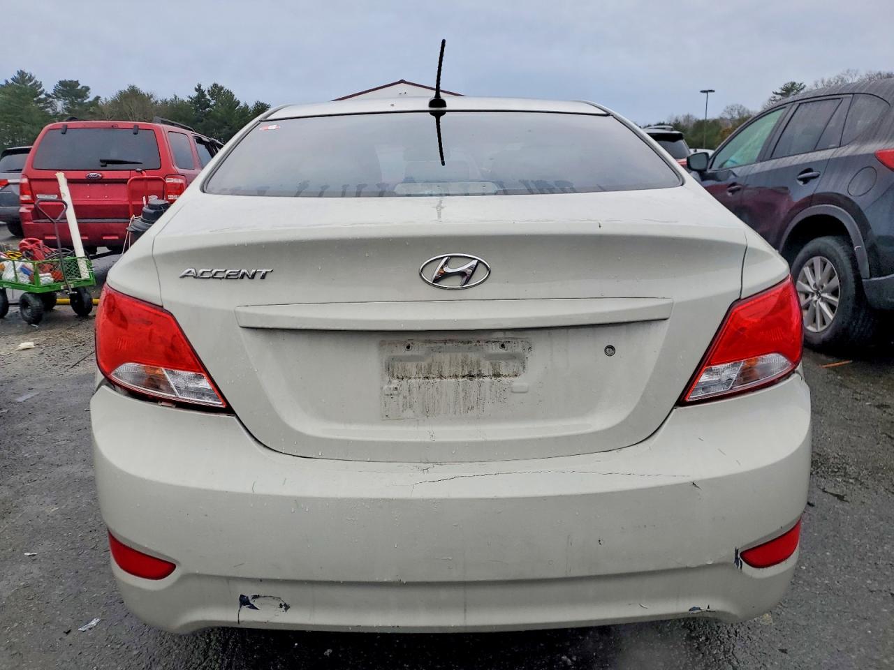2016 HYUNDAI ACCENT SE photo 6