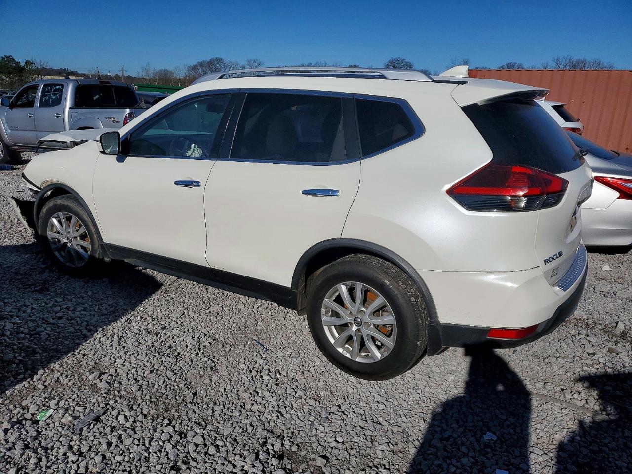 2018 NISSAN ROGUE S photo 3