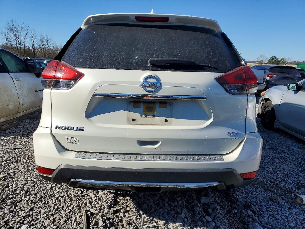 2018 NISSAN ROGUE S photo 11