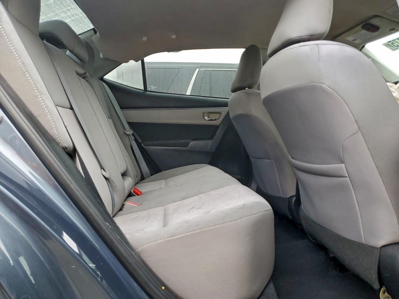2015 TOYOTA COROLLA L photo 10