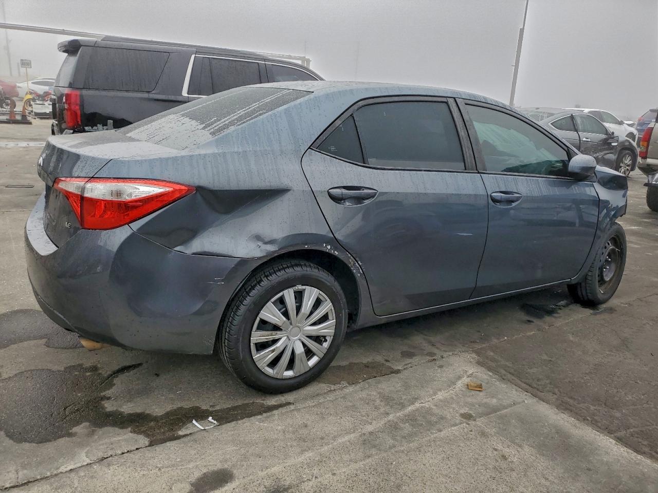 2015 TOYOTA COROLLA L photo 3