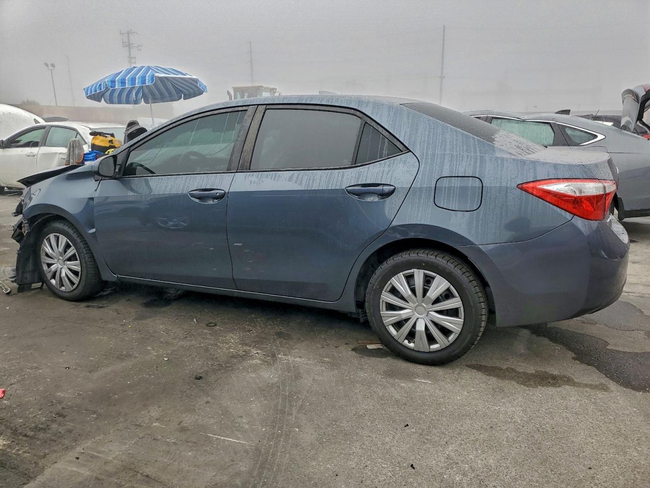 2015 TOYOTA COROLLA L photo 2