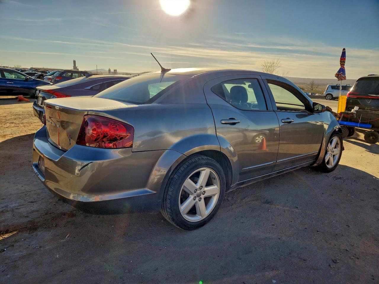 2013 DODGE AVENGER SE photo 3