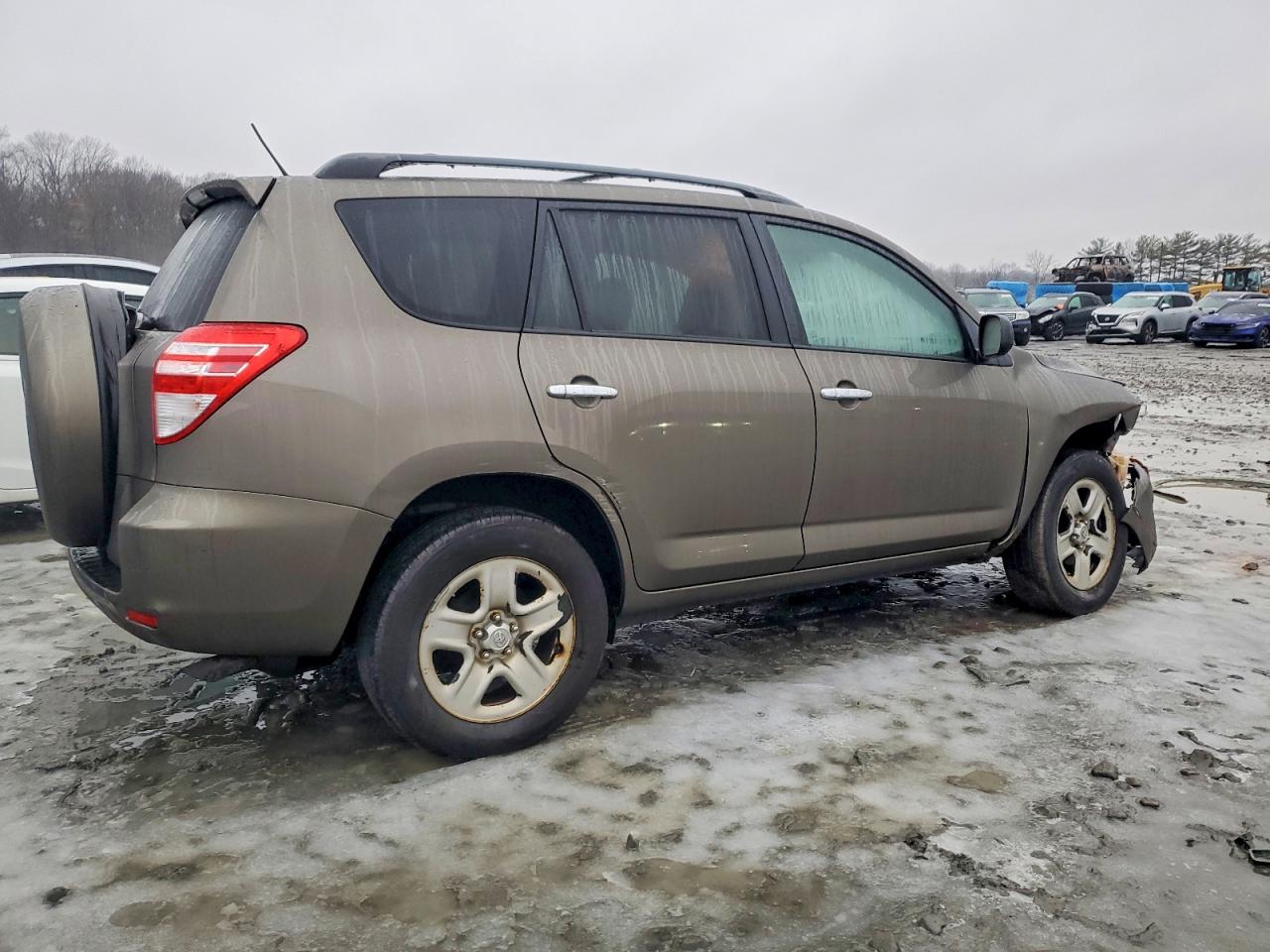 2012 TOYOTA RAV4 photo 3
