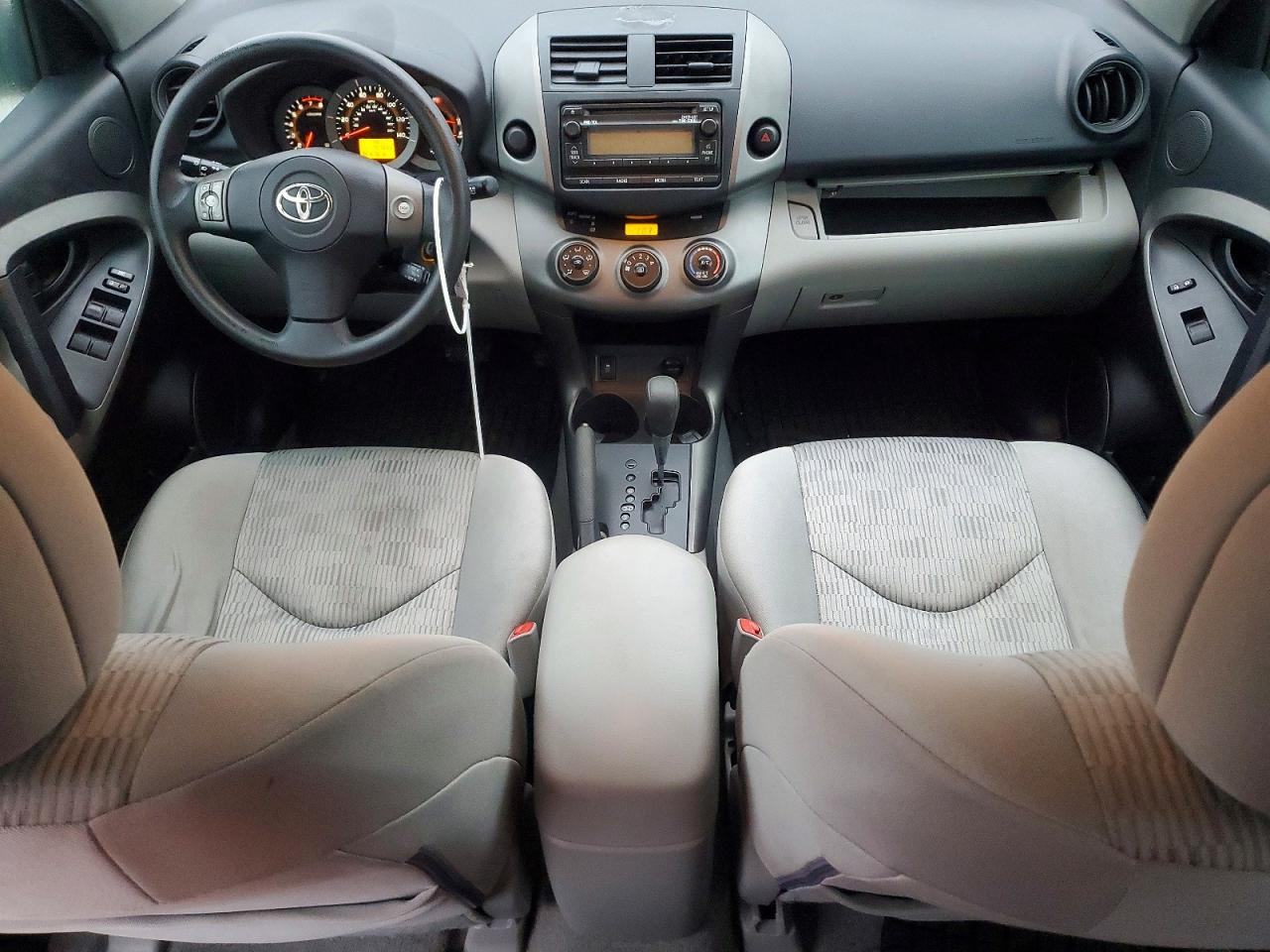 2012 TOYOTA RAV4 photo 8