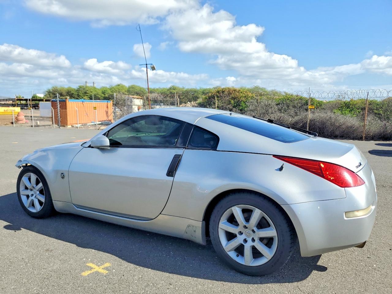 2004 NISSAN 350Z COUPE photo 3