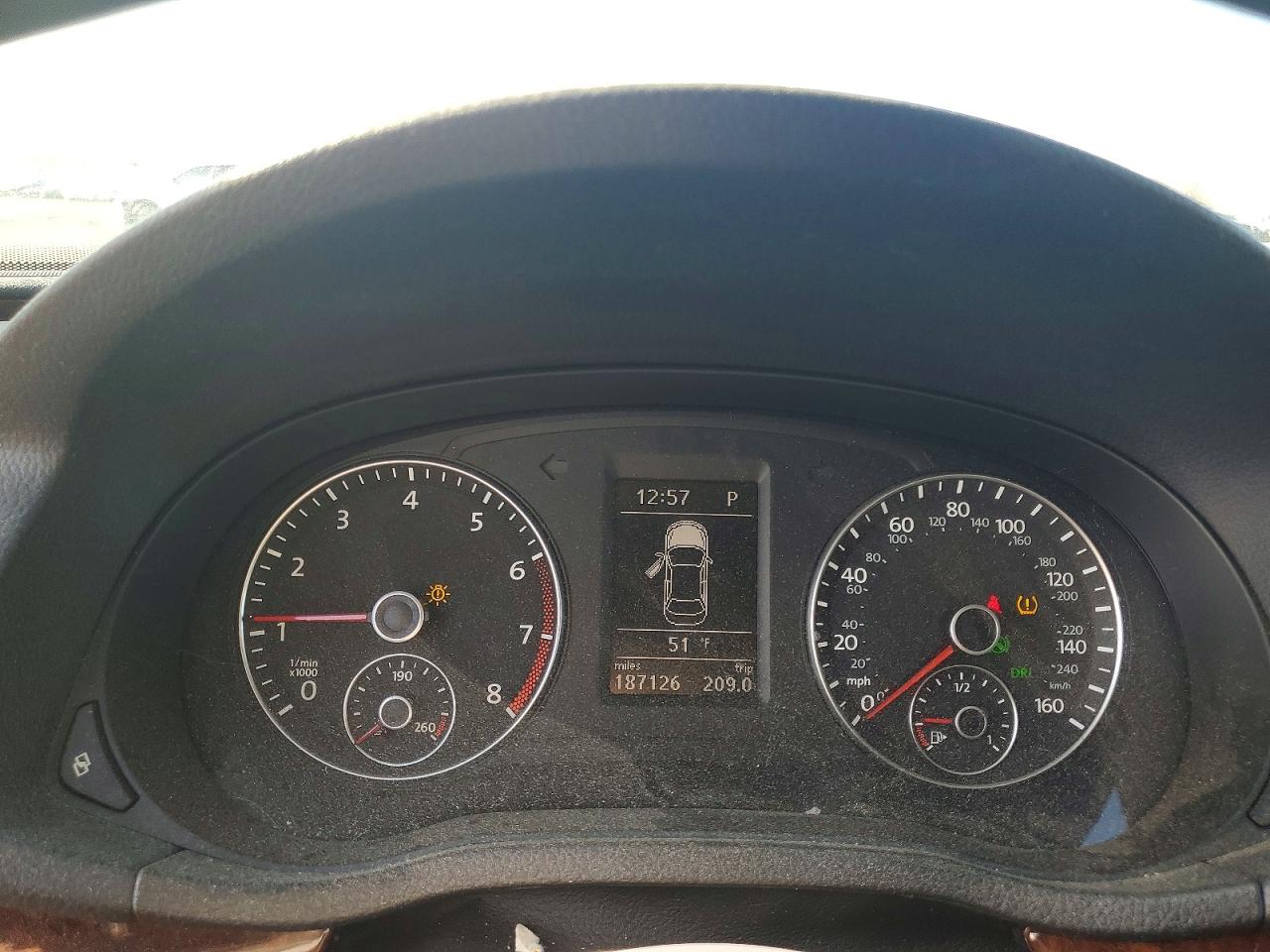 2012 VOLKSWAGEN PASSAT SEL photo 9