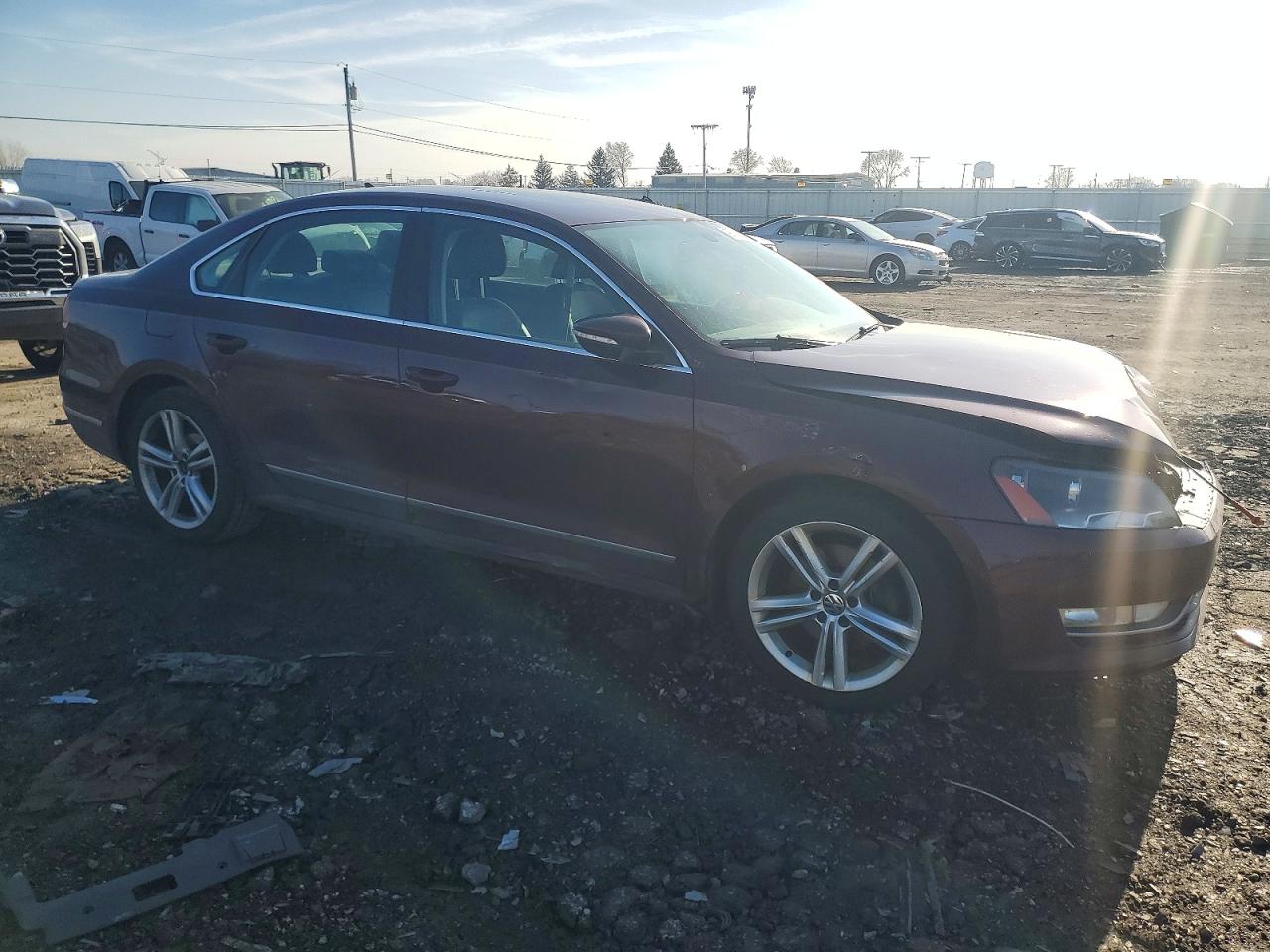 2012 VOLKSWAGEN PASSAT SEL photo 4