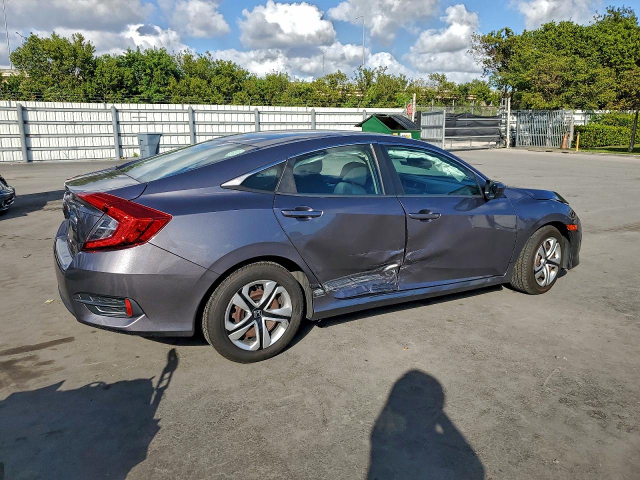 2017 HONDA CIVIC LX photo 3