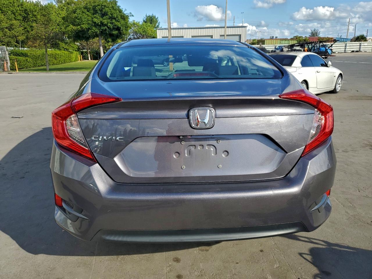 2017 HONDA CIVIC LX photo 6