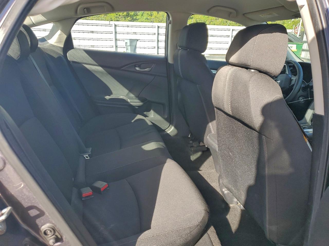 2017 HONDA CIVIC LX photo 10