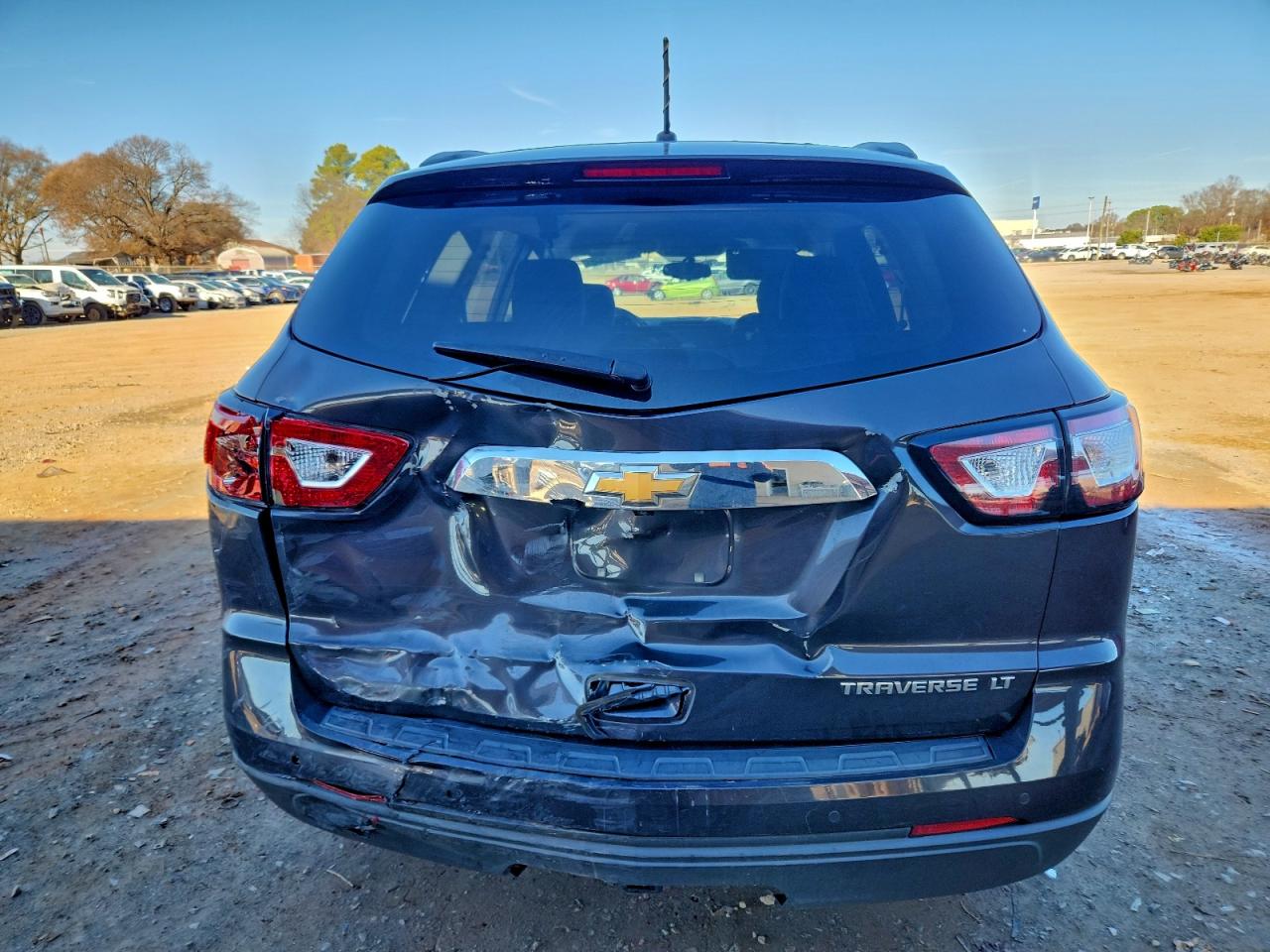 2014 CHEVROLET TRAVERSE LT photo 6