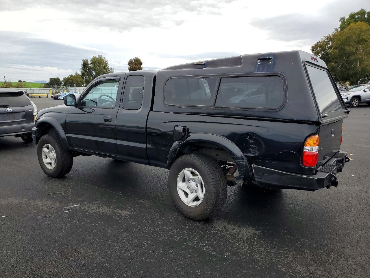 2002 TOYOTA TACOMA XTRACAB photo 2