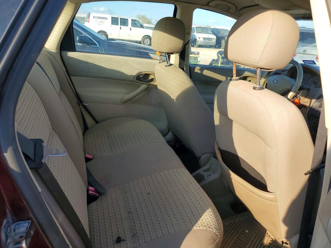 2006 FORD FOCUS ZX4 photo 10