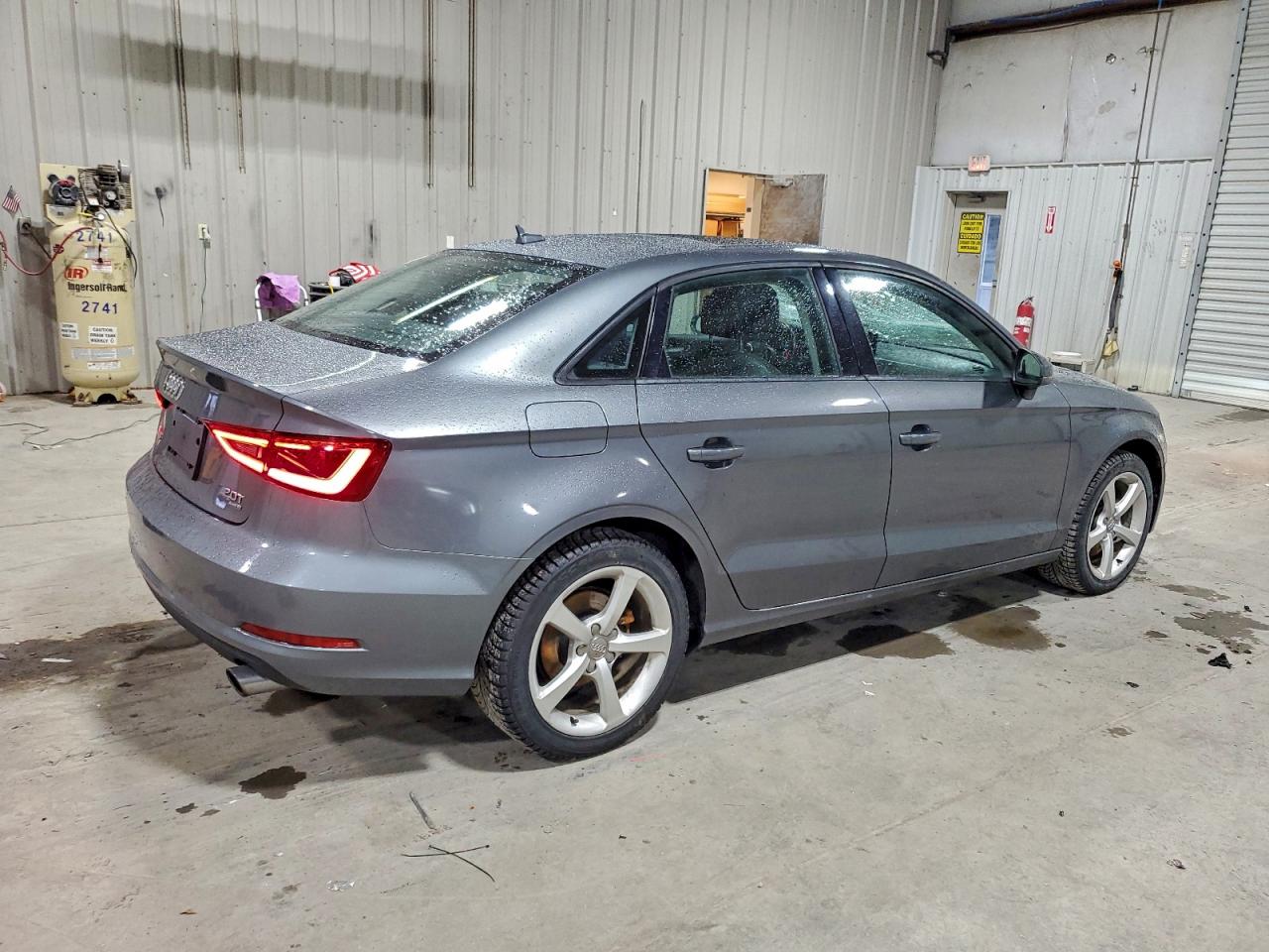 2015 AUDI A3 PREMIUM photo 3