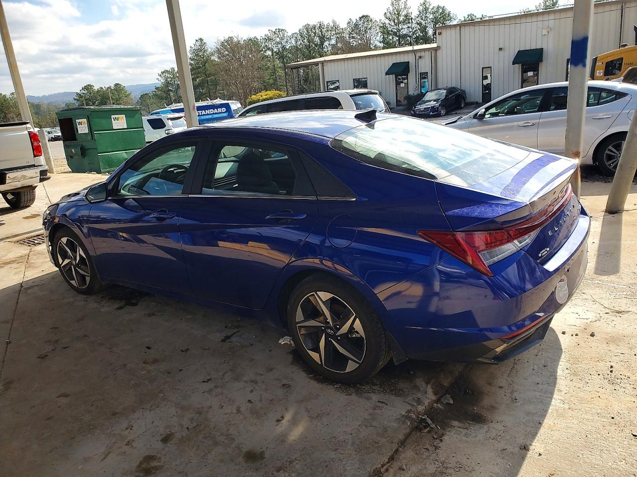 2022 HYUNDAI ELANTRA photo 2