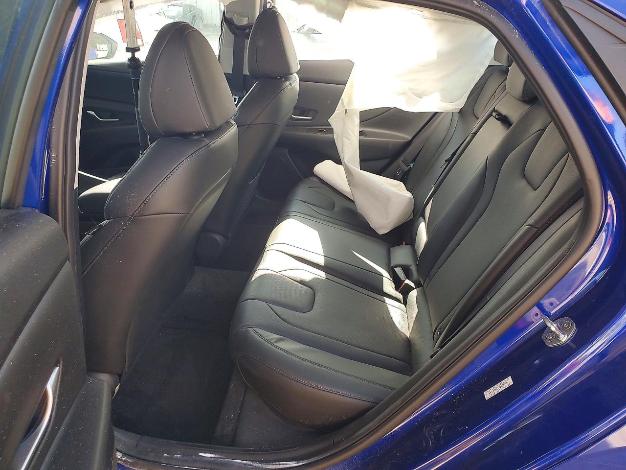 2022 HYUNDAI ELANTRA photo 10