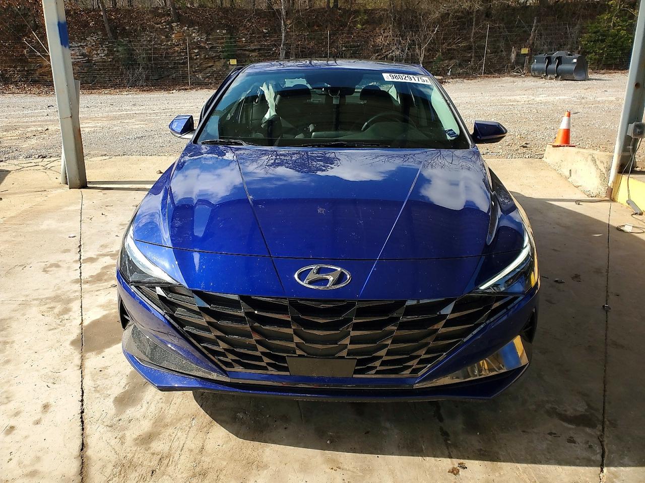 2022 HYUNDAI ELANTRA photo 5