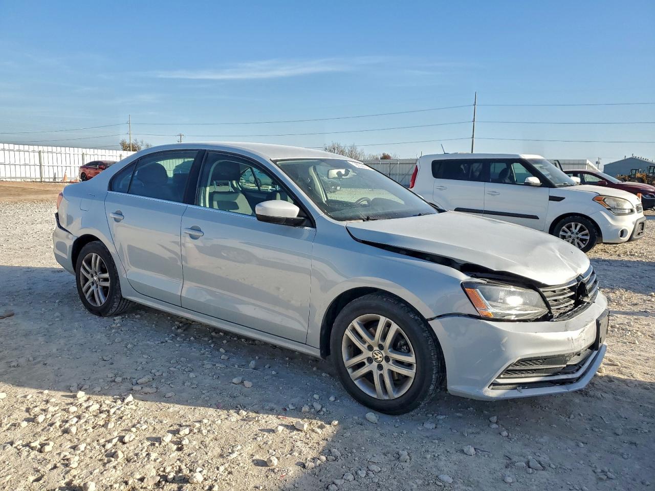 2017 VOLKSWAGEN JETTA S photo 4