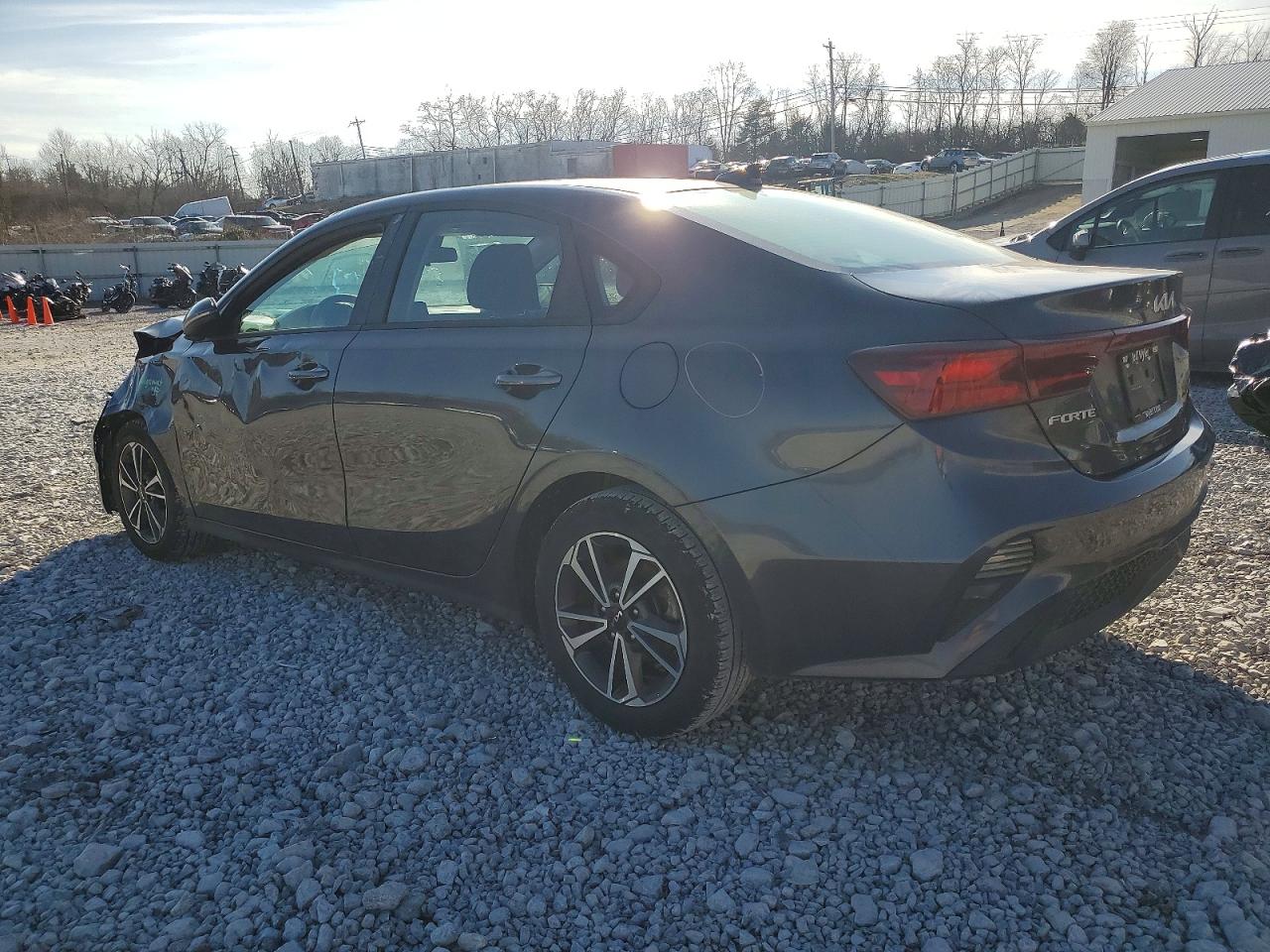 2024 KIA FORTE LXS photo 3