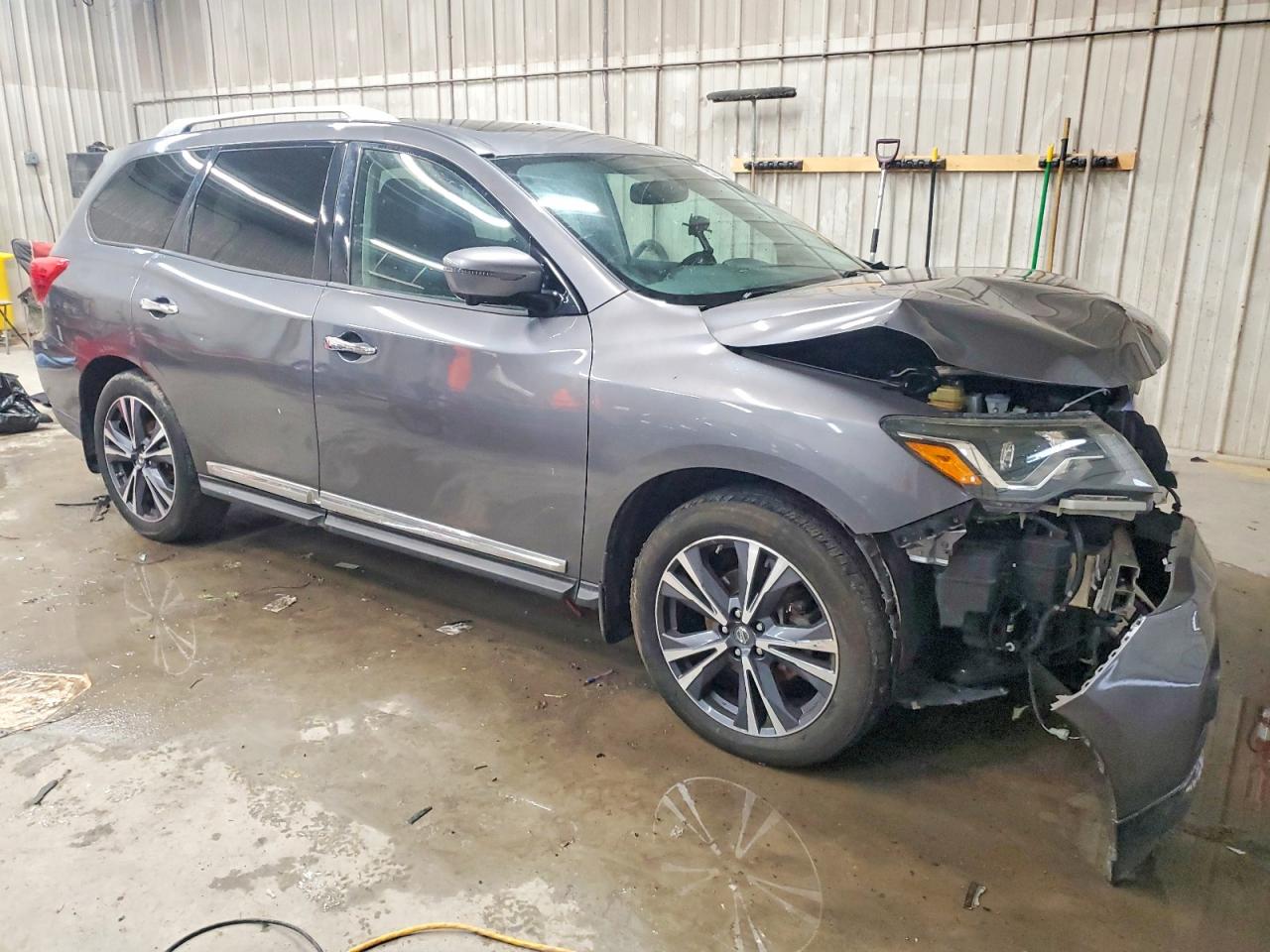 2017 NISSAN PATHFINDER S photo 4