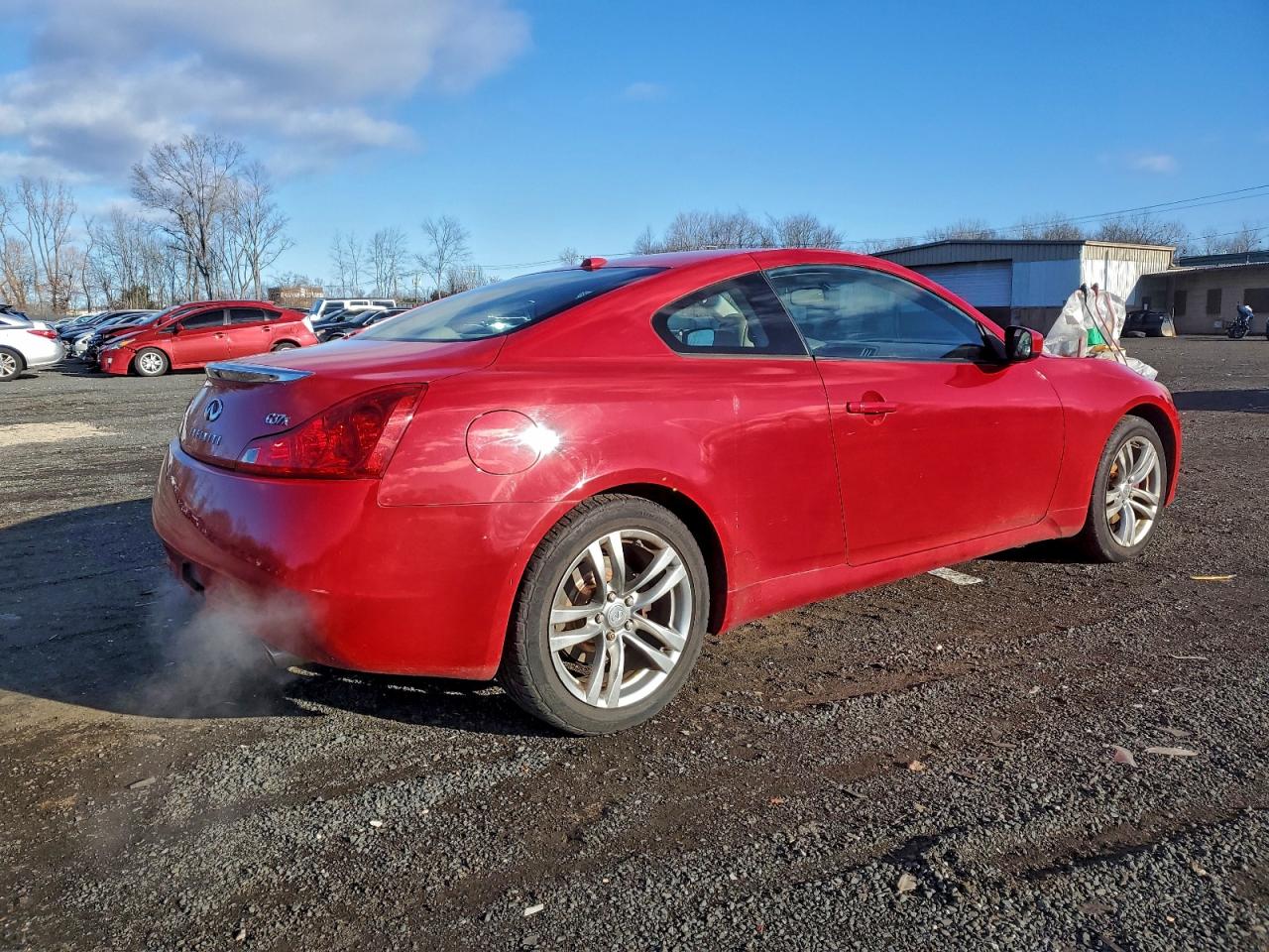 2009 INFINITI G37 photo 3