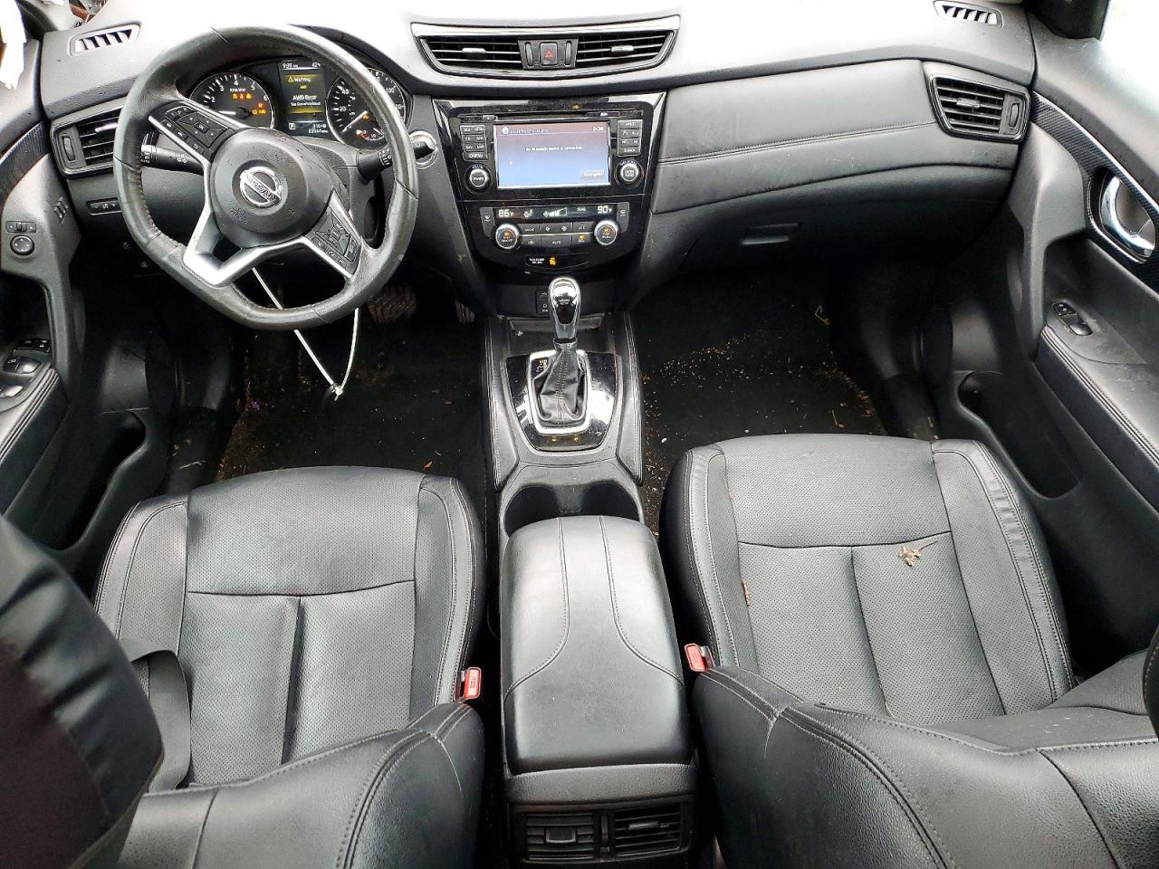 2017 NISSAN ROGUE SV photo 8
