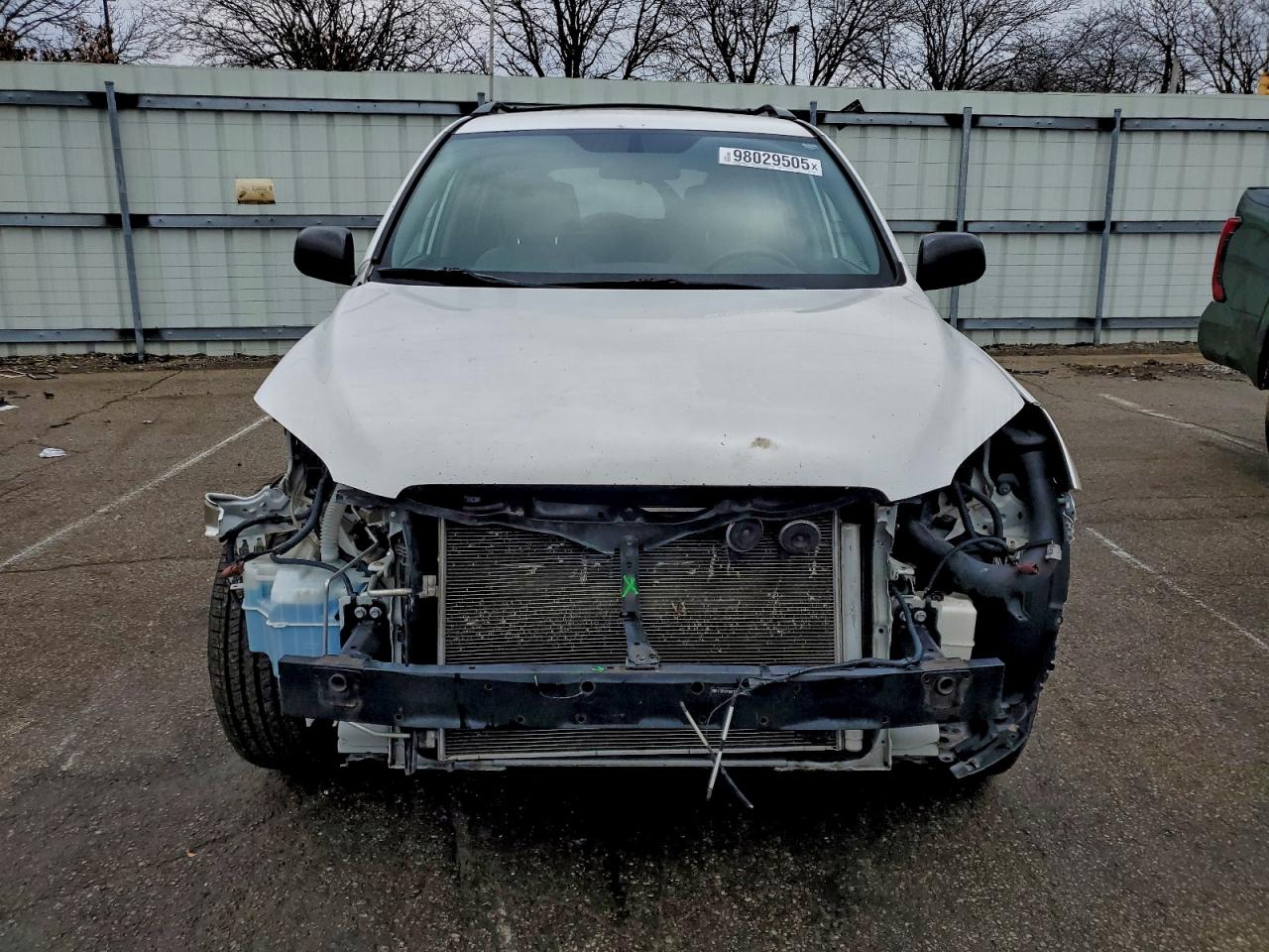 2011 TOYOTA RAV4 photo 9