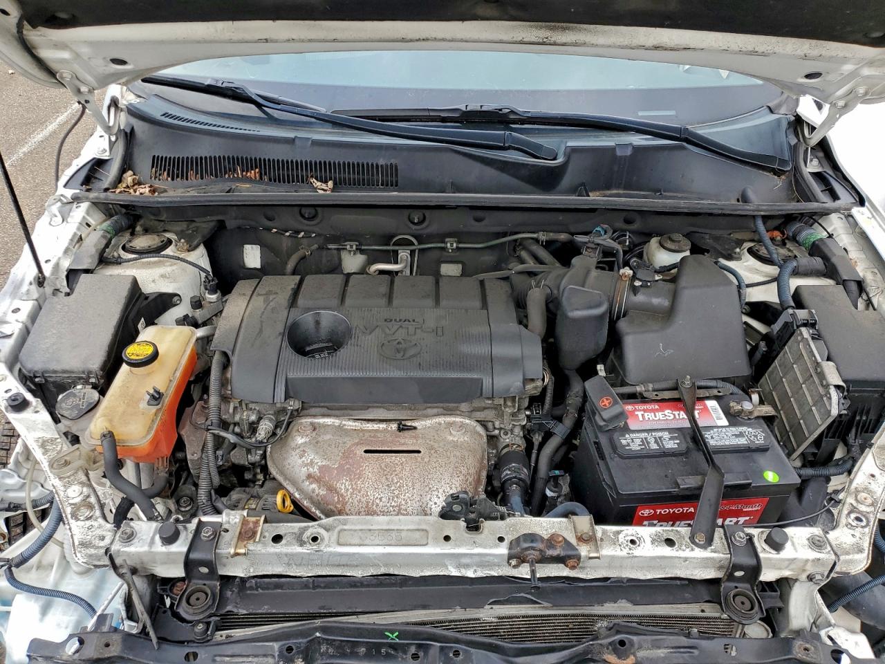 2011 TOYOTA RAV4 photo 23