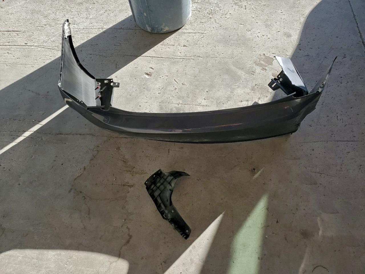2015 TOYOTA PRIUS TWO photo 12