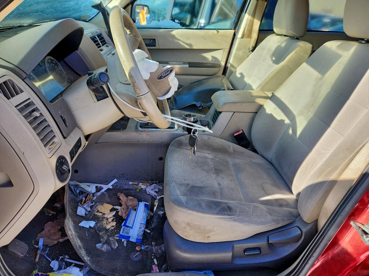 2012 FORD ESCAPE XLT photo 15