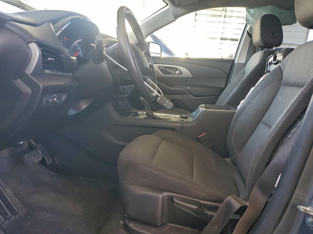 2020 CHEVROLET TRAVERSE LS photo 7