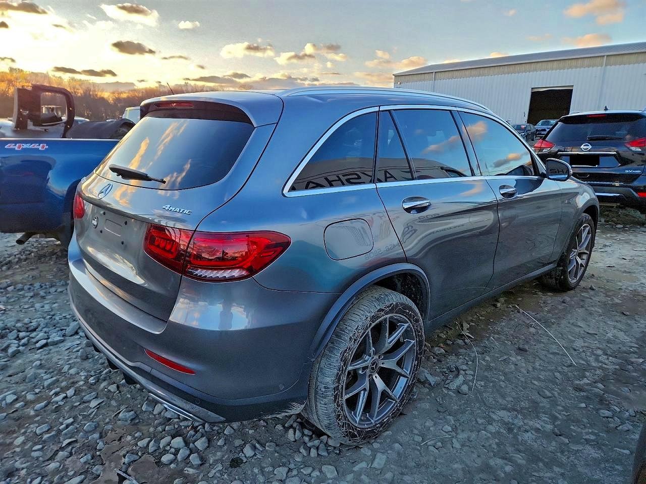 2021 MERCEDES-BENZ GLC 300 4MATIC photo 3