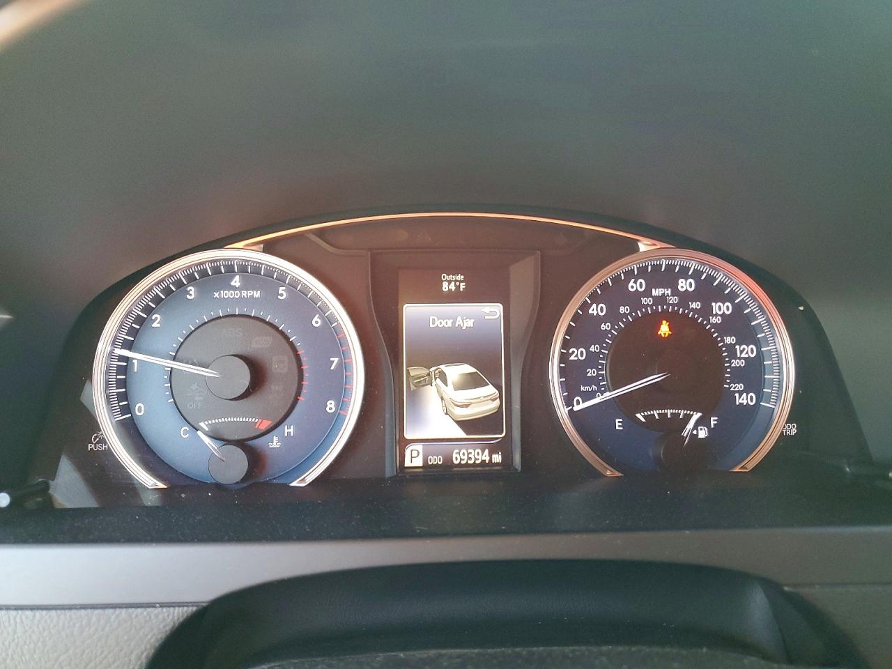 2017 TOYOTA CAMRY LE photo 9