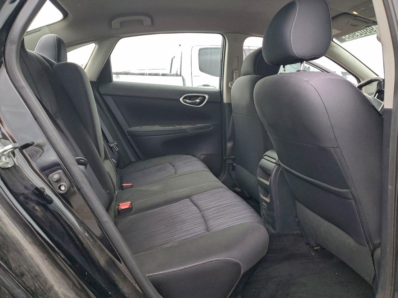 2017 NISSAN SENTRA photo 10