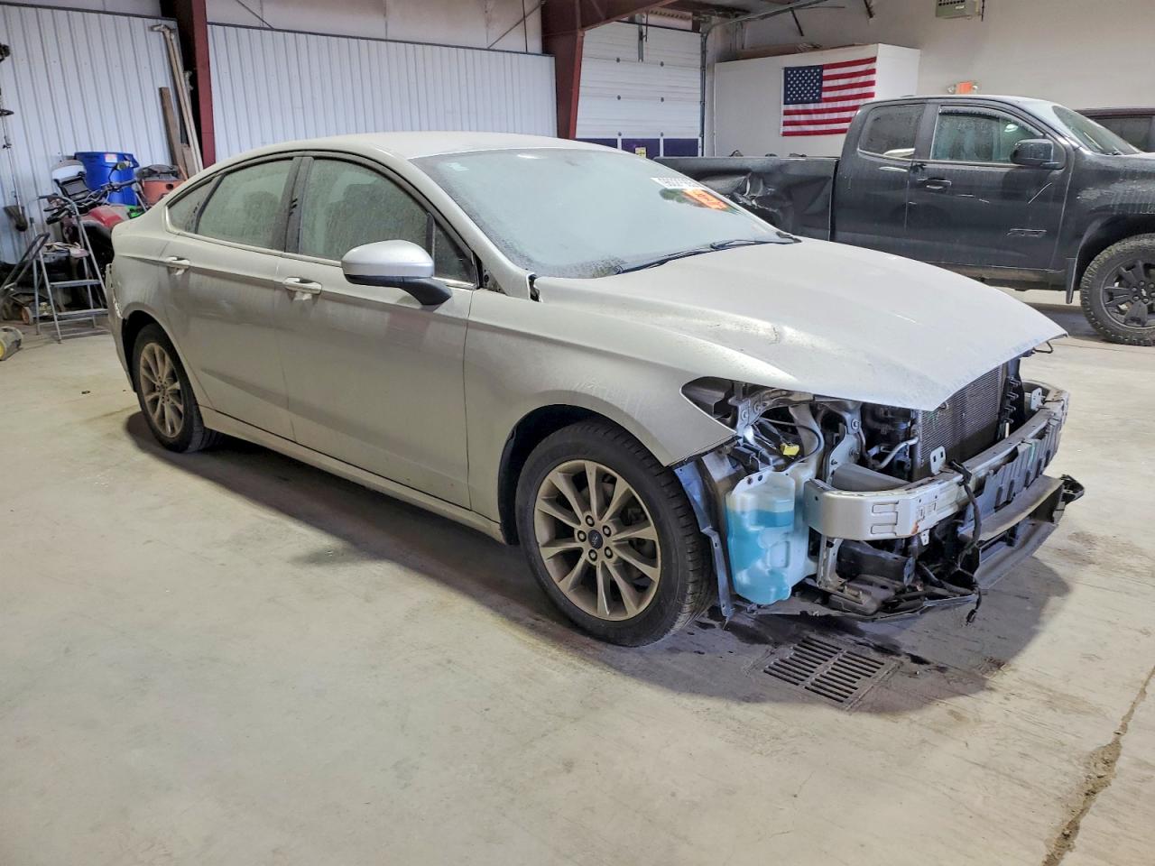 2017 FORD FUSION SE photo 4