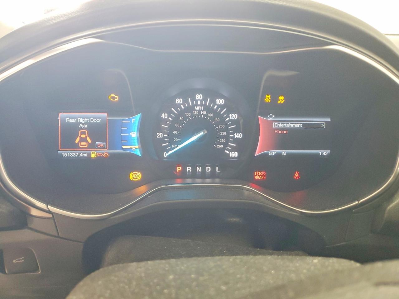 2017 FORD FUSION SE photo 9