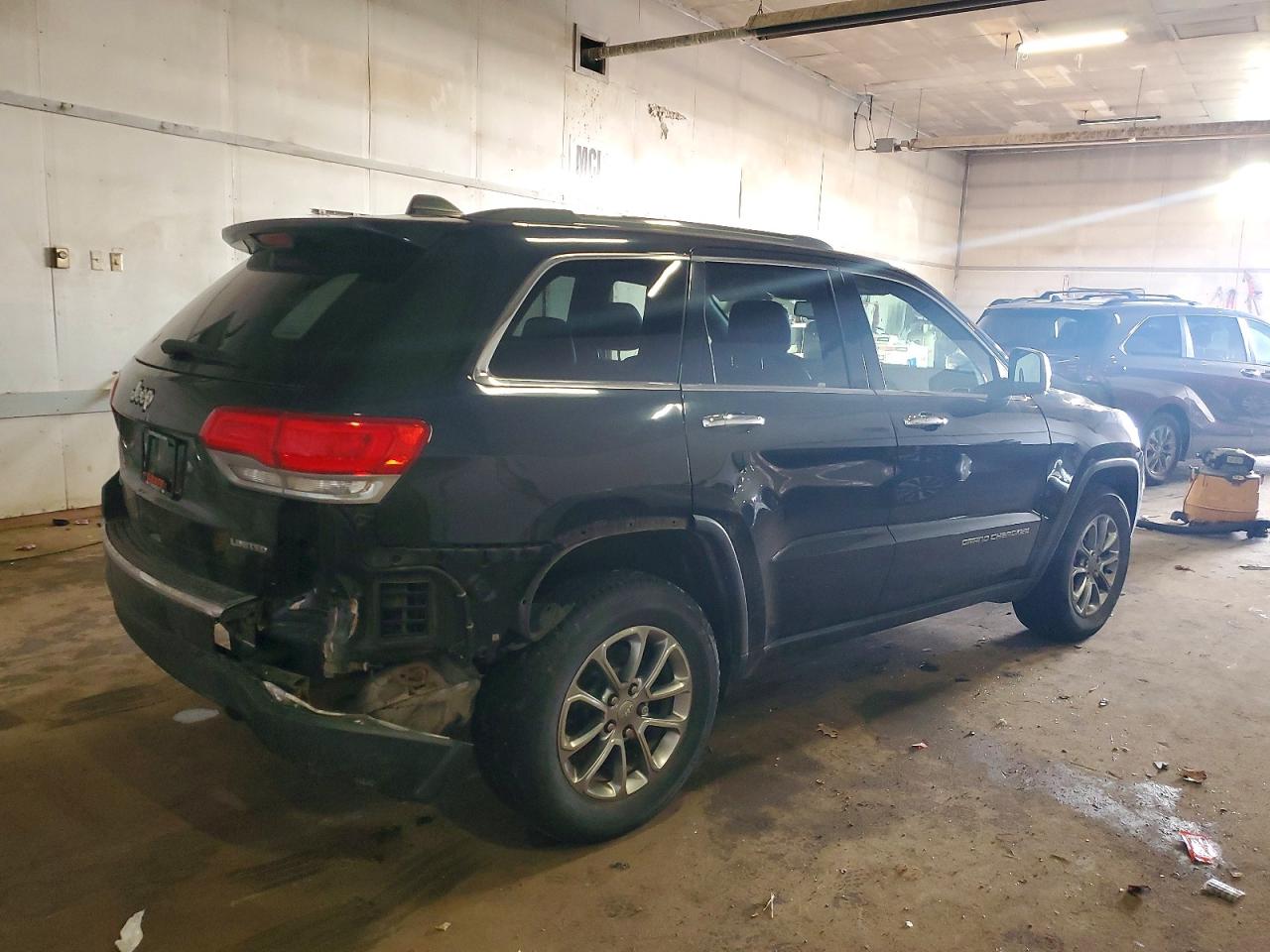 2015 JEEP GRAND CHEROKEE LIMITED photo 3