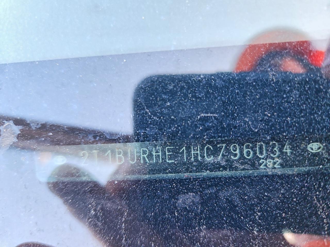2017 TOYOTA COROLLA L photo 12