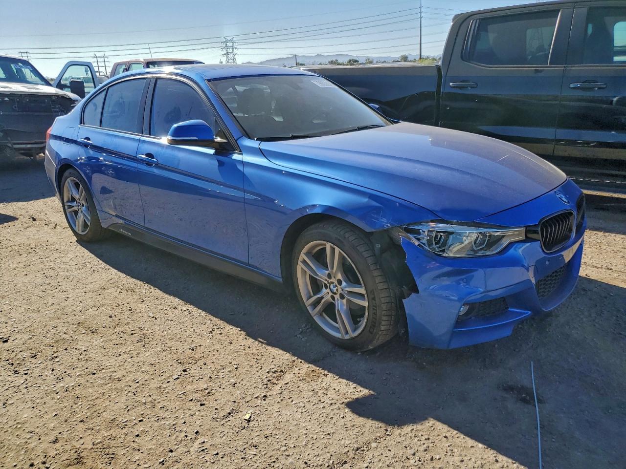 2017 BMW 330 I photo 4