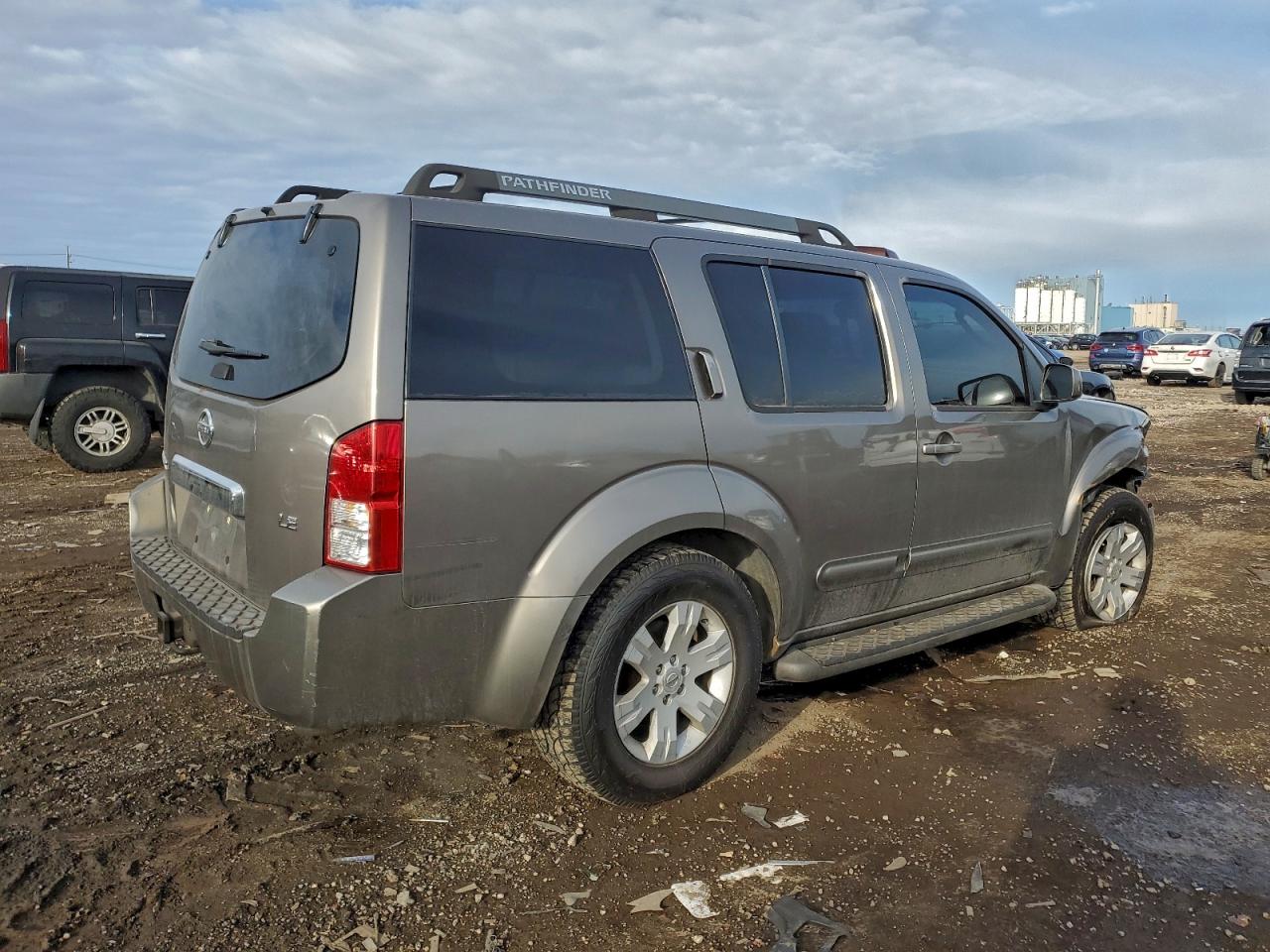 2006 NISSAN PATHFINDER LE photo 3
