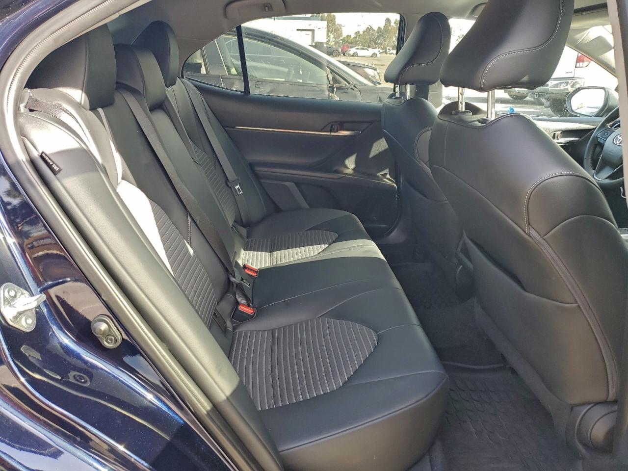 2022 TOYOTA CAMRY SE photo 10