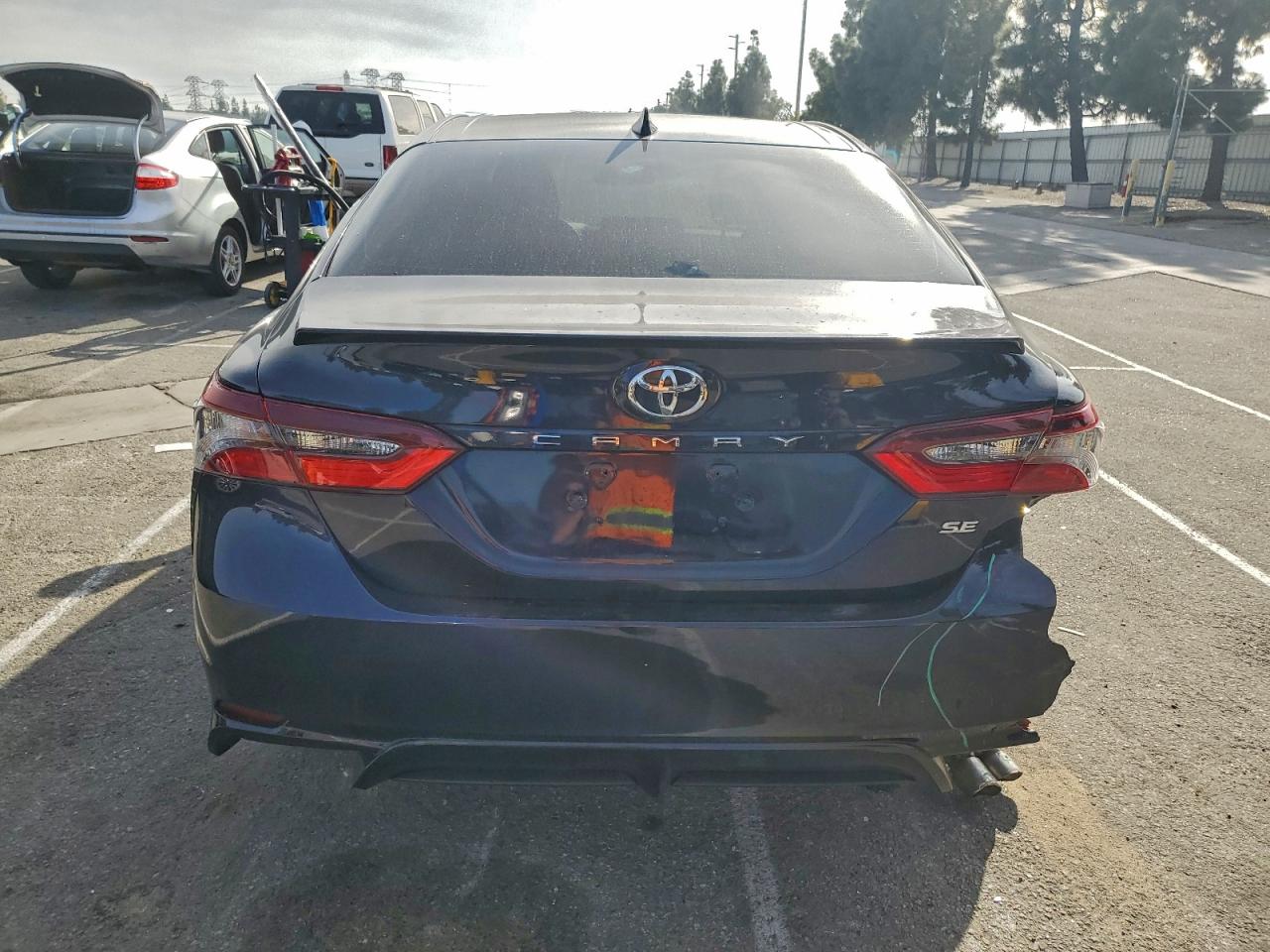 2022 TOYOTA CAMRY SE photo 6