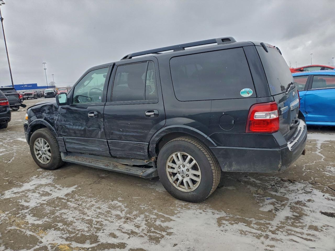 2013 FORD EXPEDITION XLT photo 2