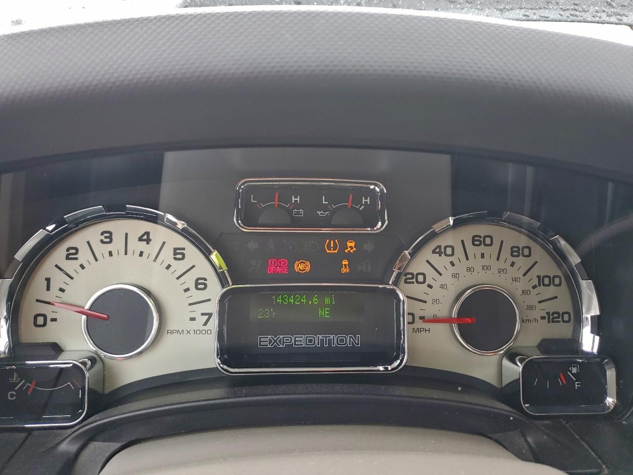 2013 FORD EXPEDITION XLT photo 9