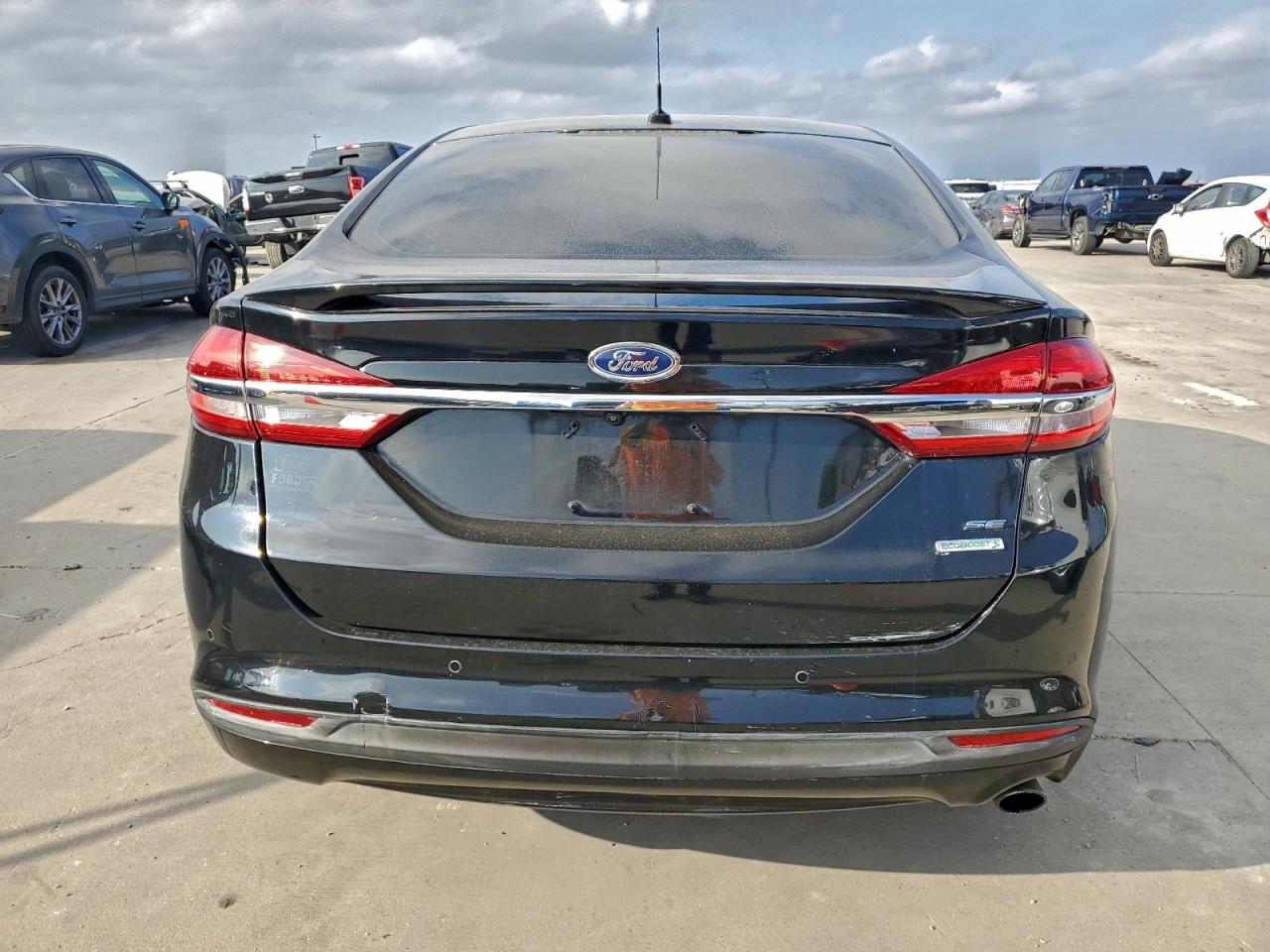2017 FORD FUSION SE photo 6