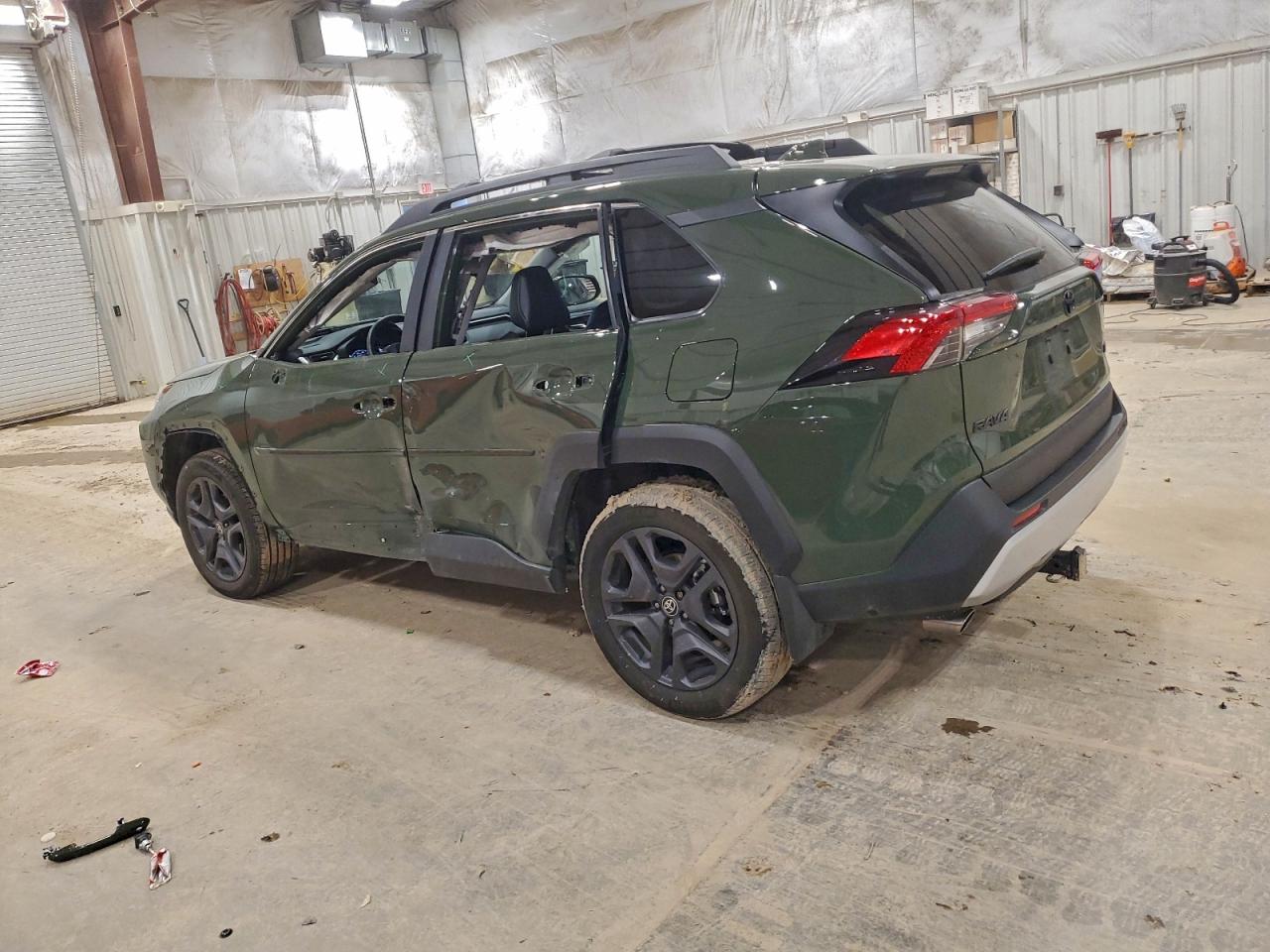 2024 TOYOTA RAV4 ADVENTURE photo 2