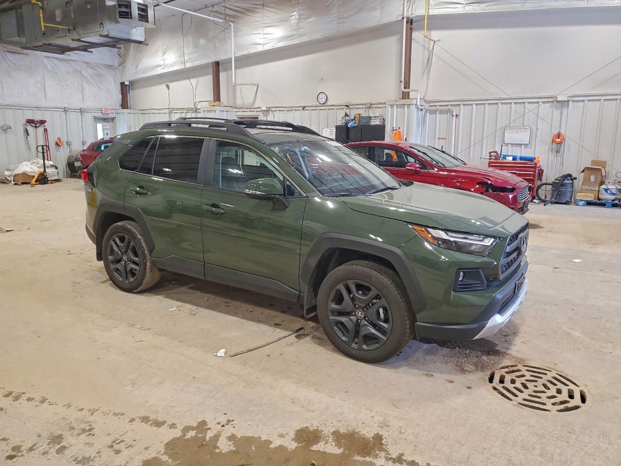 2024 TOYOTA RAV4 ADVENTURE photo 4
