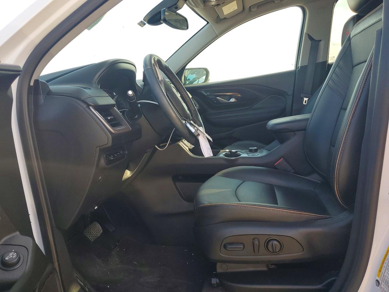 2024 GMC TERRAIN AT4 photo 7